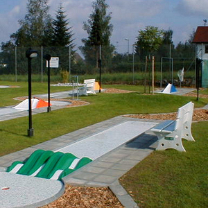 Minigolf Hindernisse in Mehrfarben Gelcoat Technik