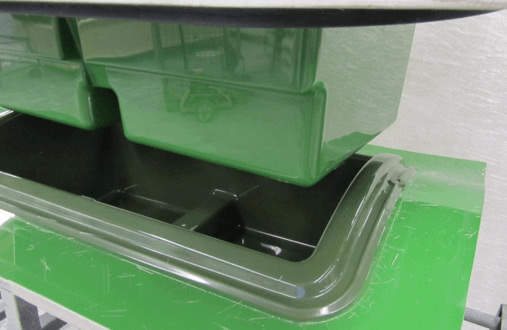 RTM Verfahren (Resin Transfer Moulding) - beidseitig glatte Oberflächen