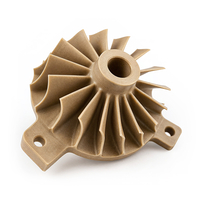 Auf dem Bild ist ein braunes, druckgegossenes Bauteil mit radialen Lüfterflügeln zu sehen, das vermutlich Teil eines Motors oder einer ähnlichen Maschine ist.